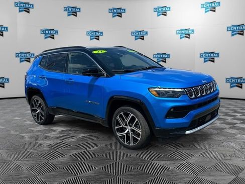 Certified 2024 Jeep Compass Limited w/ Elite Group AWD/4WD image 8