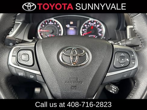 Used 2017 Toyota Camry SE w/ Moonroof Package FWD image 27