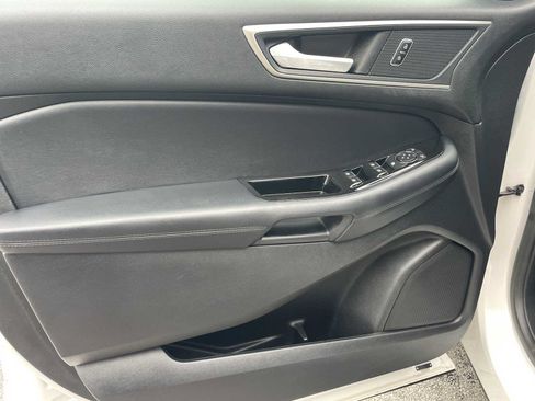 Used 2018 Ford Edge SEL w/ Equipment Group 201A AWD/4WD image 11