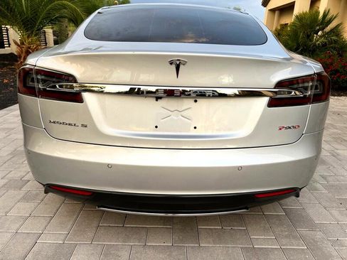 Used 2016 Tesla Model S P90D image 6