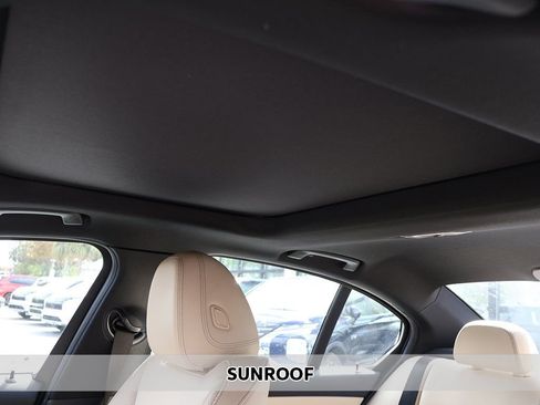 Used 2023 BMW 330i Sedan w/ Convenience Package image 4