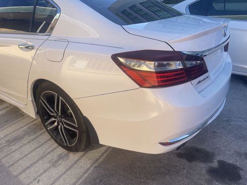 Used 2016 Honda Accord Sport image 18