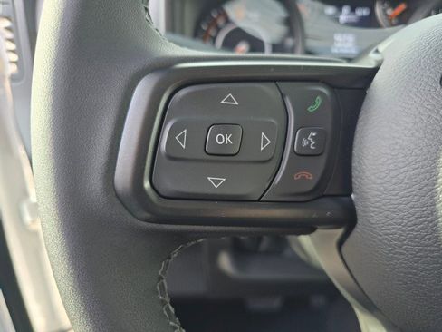 New 2025 Jeep Gladiator Sport image 28