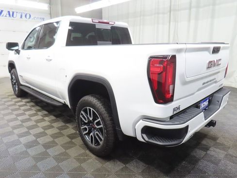 Used 2025 GMC Sierra 1500 AT4 w/ AT4 Premium Package AWD/4WD image 7