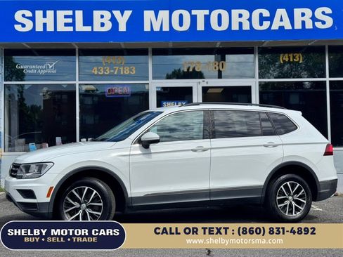 Used 2018 Volkswagen Tiguan SE AWD/4WD image 1