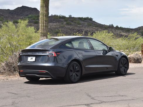 Used 2024 Tesla Model 3 Long Range image 8