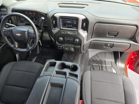 Used 2020 Chevrolet Silverado 1500 Custom w/ Custom Value Package image 25