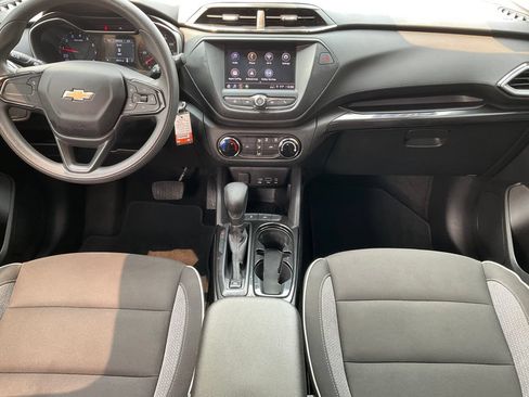 Certified 2023 Chevrolet TrailBlazer LS FWD image 4