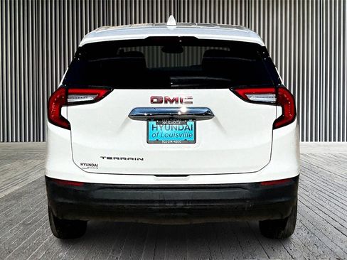 Used 2022 GMC Terrain SLE image 4