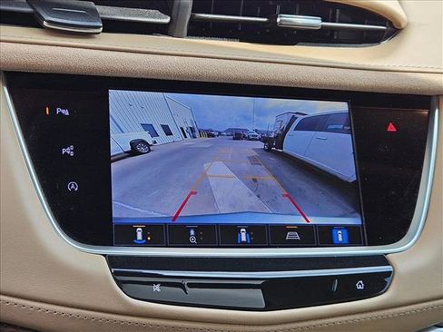 Used 2024 Cadillac XT5 Premium Luxury w/ Platinum Package image 13