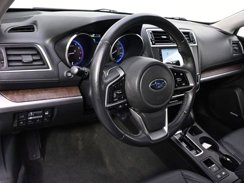 Used 2018 Subaru Outback 2.5i Limited AWD/4WD image 7