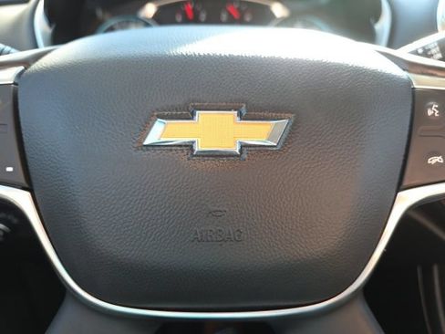 Used 2020 Chevrolet Traverse Premier AWD/4WD image 19