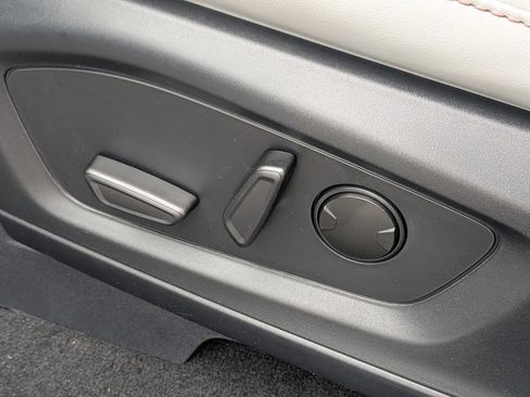 New 2026 Ford Explorer Active w/ Active Comfort Package image 23