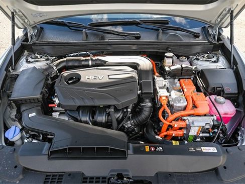 New 2025 Hyundai Sonata Limited image 31