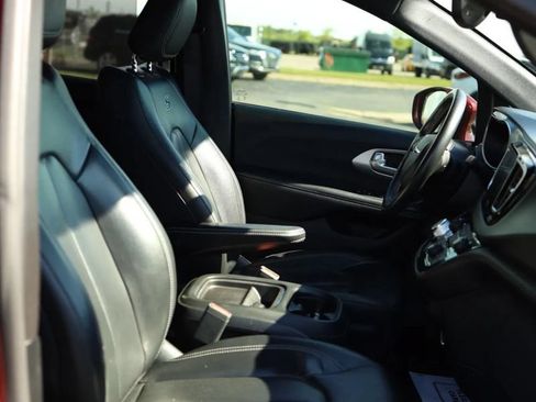 Used 2019 Chrysler Pacifica Touring-L w/ Advanced Safetytec Group FWD image 44