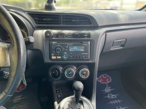 Used 2012 Scion tC FWD image 18