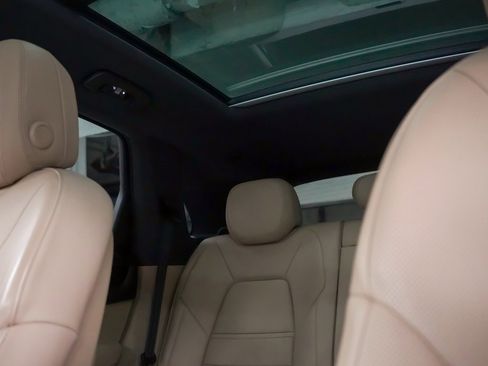 Certified 2023 Porsche Cayenne image 35