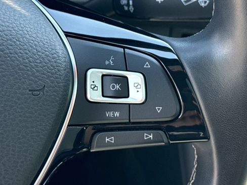 Certified 2021 Volkswagen Jetta R-Line w/ R-Line Cold Weather Package FWD image 33
