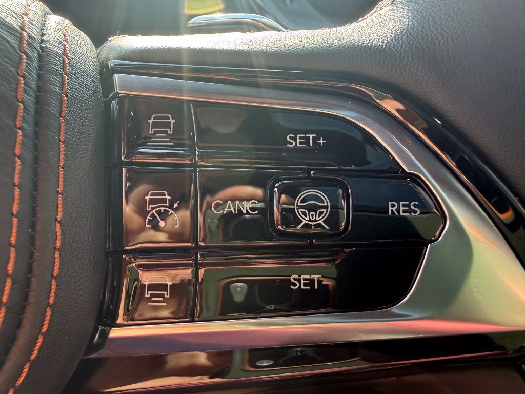 New 2027 Jeep Grand Cherokee Summit AWD/4WD image 17