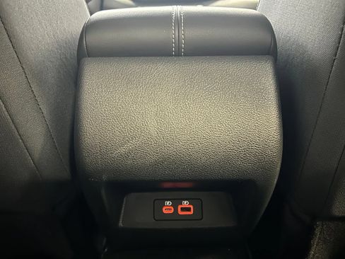 Used 2023 Nissan Altima 2.5 SV AWD/4WD image 18