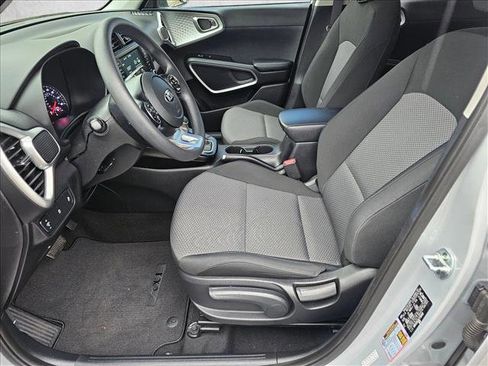 Used 2020 Kia Soul LX image 20