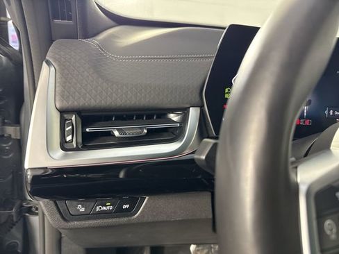 Used 2025 BMW X2 xDrive28i w/ M Sport Package image 15