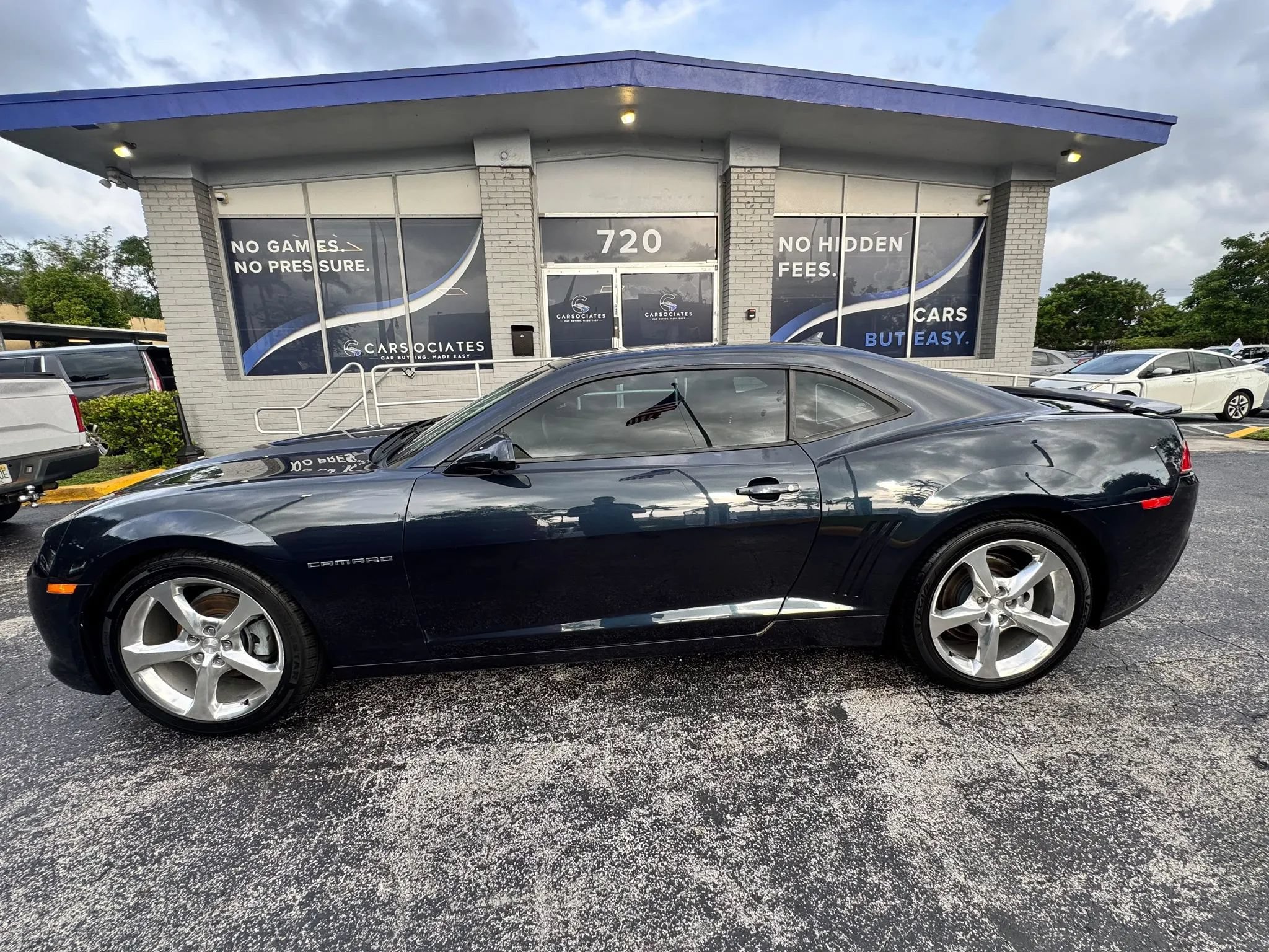 Used 2014 Chevrolet Camaro LT w/ RS Package RWD image 9