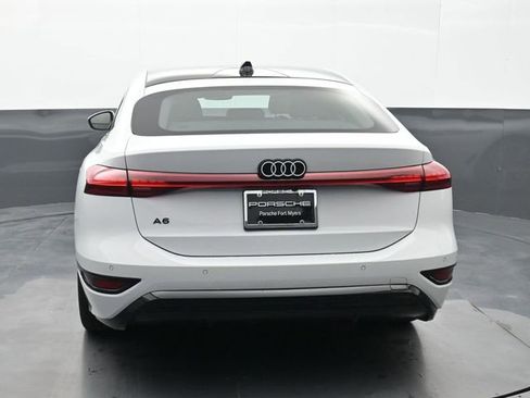 Used 2025 Audi A6 e-tron Prestige RWD image 22