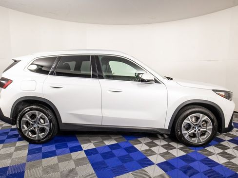 Used 2023 BMW X1 xDrive28i image 4