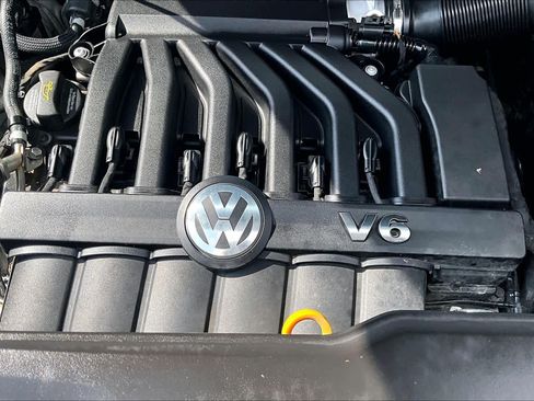 Used 2023 Volkswagen Atlas SE w/ Black Wheel Package FWD image 31
