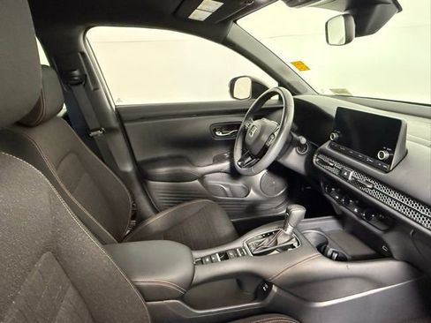 Used 2024 Honda HR-V Sport image 47