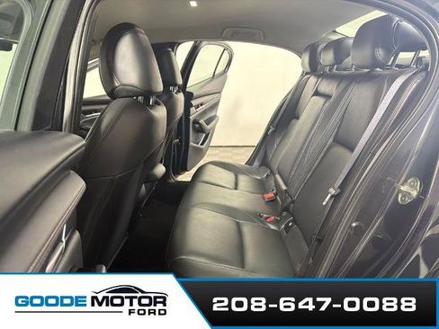 Used 2024 MAZDA MAZDA3 s FWD image 19
