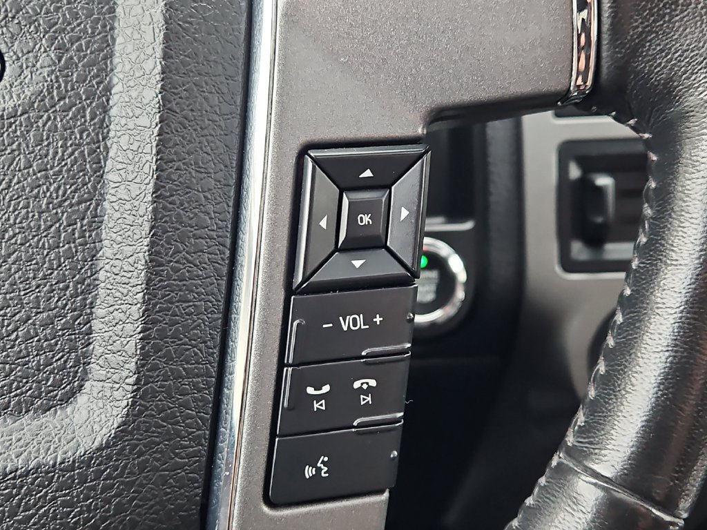 Used 2017 Ford Expedition Platinum AWD/4WD image 32