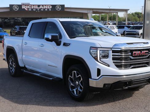 Used 2024 GMC Sierra 1500 SLT AWD/4WD image 1
