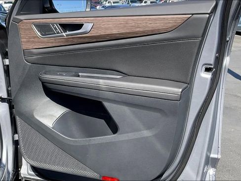 New 2025 Volkswagen Atlas SEL Premium R-Line image 27