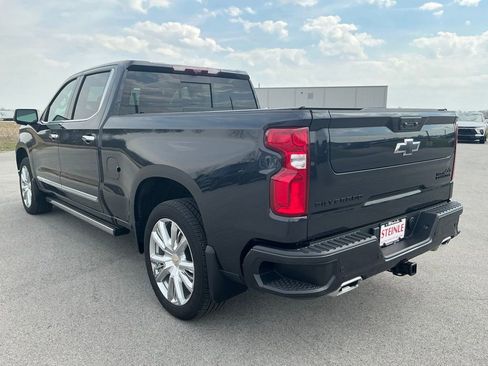 Used 2024 Chevrolet Silverado 1500 High Country AWD/4WD image 7