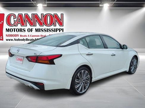 New 2025 Nissan Altima 2.5 SL image 5