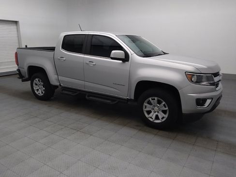 Used 2019 Chevrolet Colorado LT w/ LT Convenience Package RWD image 11