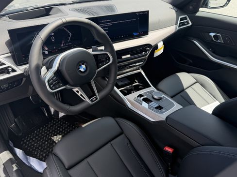 Used 2026 BMW 330i xDrive Sedan w/ M Sport Package AWD/4WD image 11