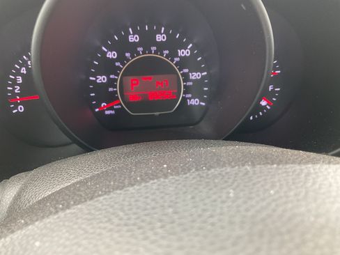 Used 2015 Kia Soul FWD image 15