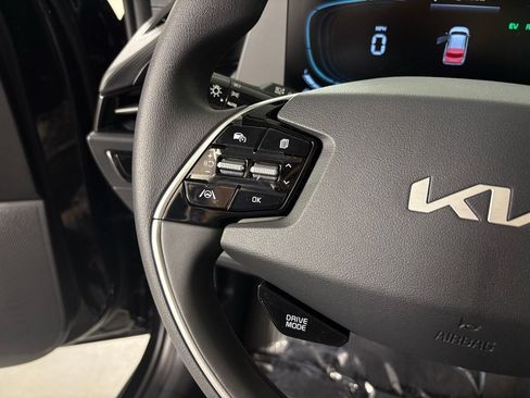 New 2026 Kia Niro LX FWD image 19