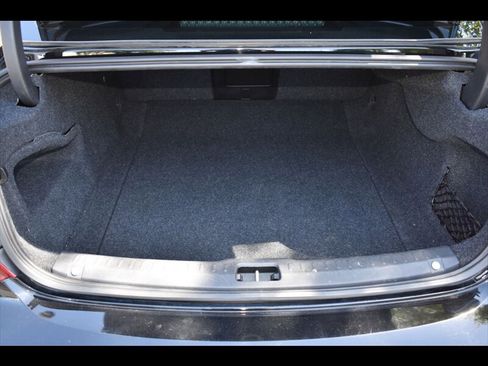 Used 2017 Volvo S90 T5 Momentum w/ Vision Package FWD image 24