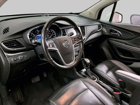 Used 2019 Buick Encore Essence FWD image 12