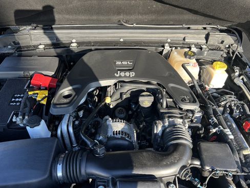 Used 2021 Jeep Gladiator Mojave image 39