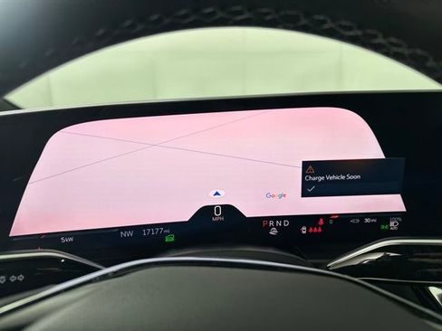 Used 2024 Cadillac Lyriq Tech image 17