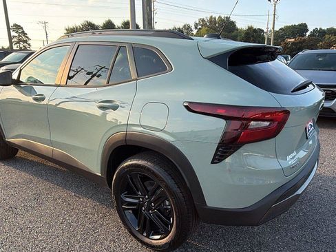 New 2026 Chevrolet Trax ACTIV w/ Sunroof Package FWD image 10