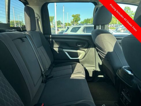 Used 2021 Nissan Titan SV w/ SV Convenience Package AWD/4WD image 5