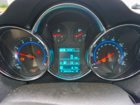 Used 2016 Chevrolet Cruze LT FWD image 5