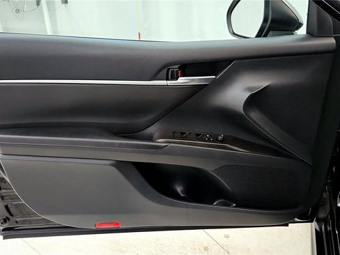 Used 2023 Toyota Camry SE image 22