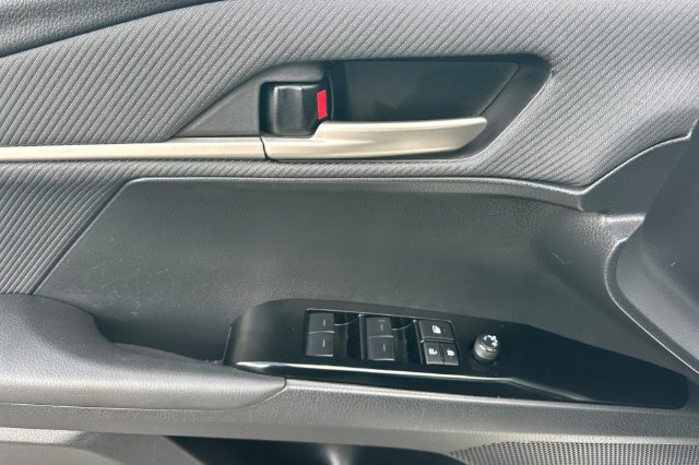Certified 2025 Toyota Camry SE FWD image 14